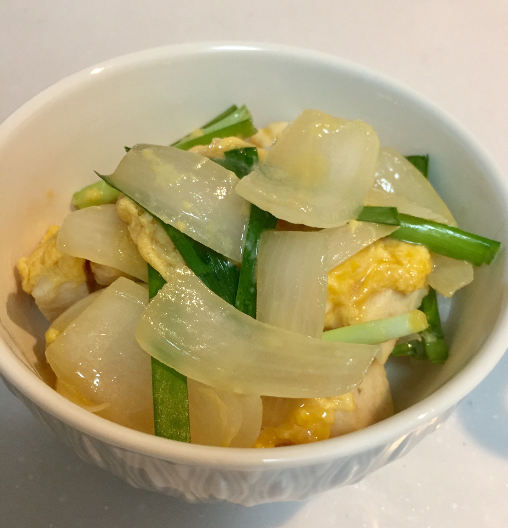 新たまねぎとサラダチキンで親子丼