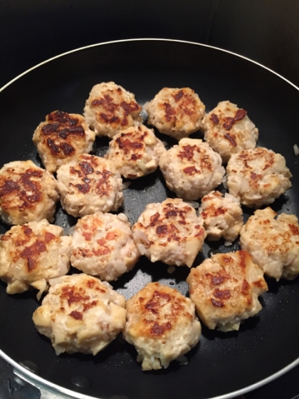 鶏ひき肉と高野豆腐のつくね揚げ