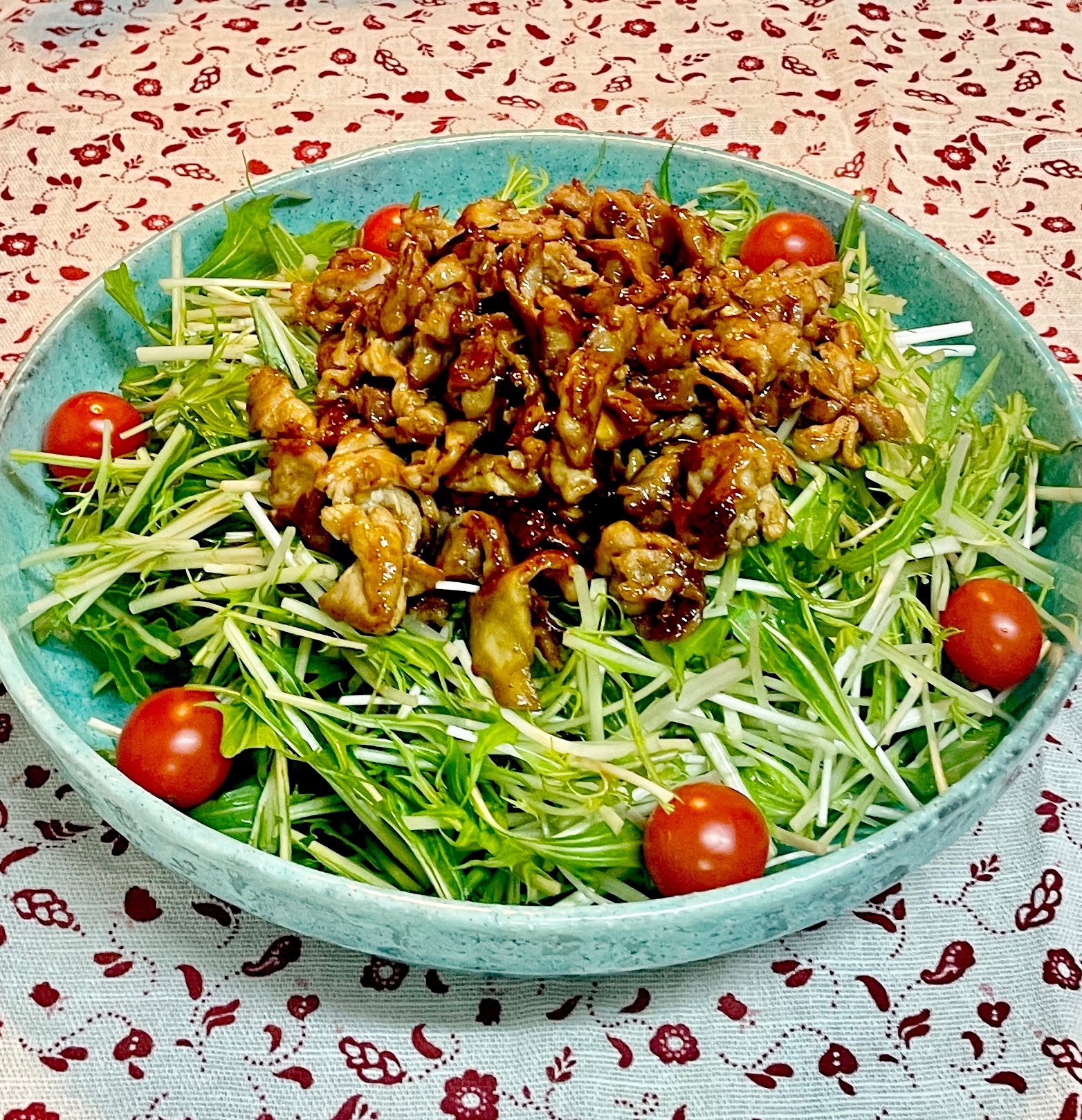 シャキシャキうまうま?水菜と豚肉のパワーサラダ