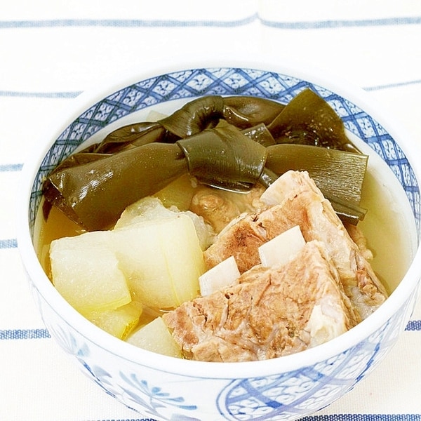 沖縄料理の定番 ソーキ汁 レシピ 作り方 By 沖縄調味料屋 赤マルソウ商店 楽天レシピ 沖縄料理の定番 ソーキ汁 レシピ 作り方 By 沖縄調味料屋 赤マルソウ商店 楽天レシピ