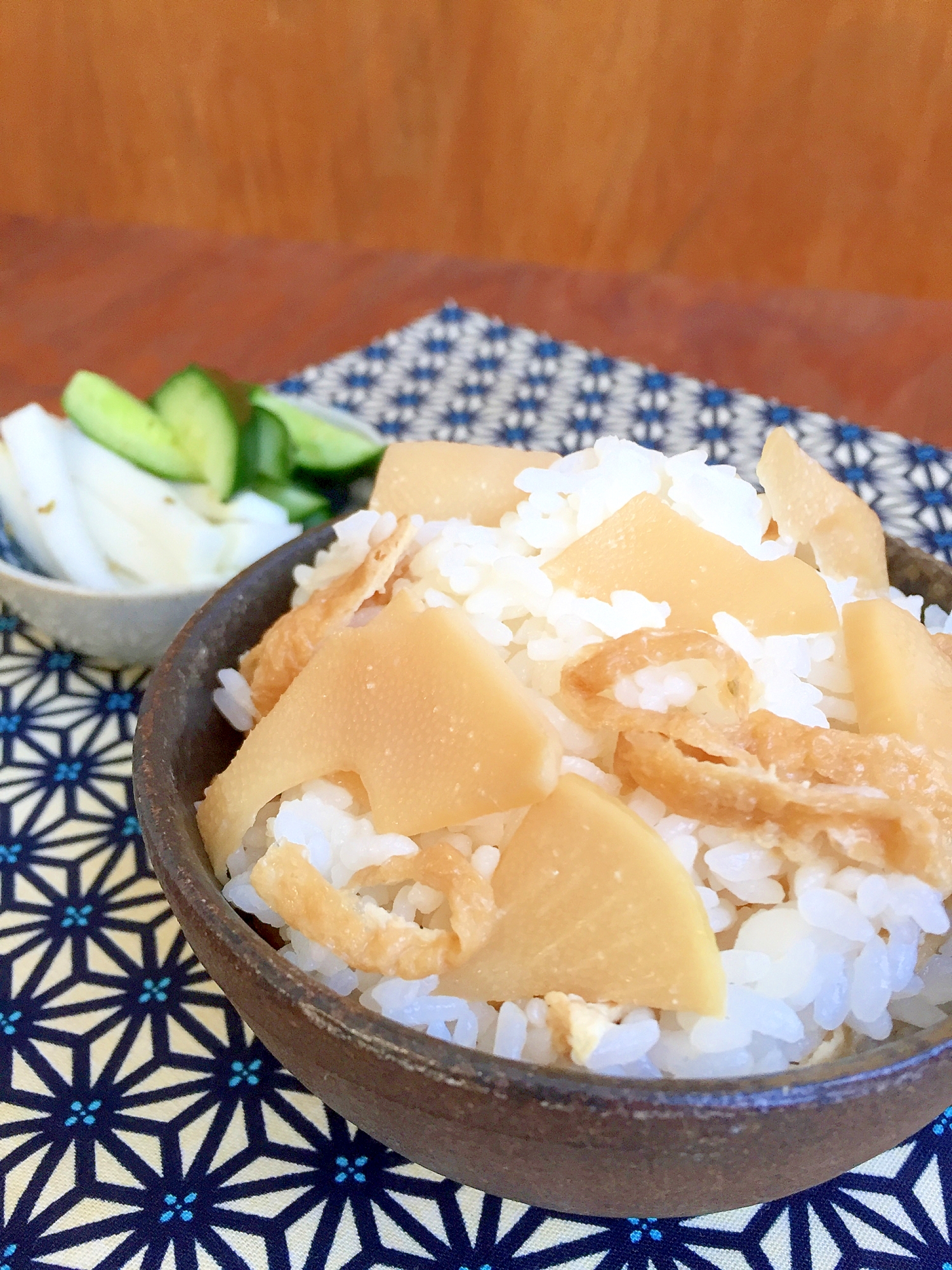 炊きたてご飯に混ぜるだけ♪簡単たけのこご飯♪