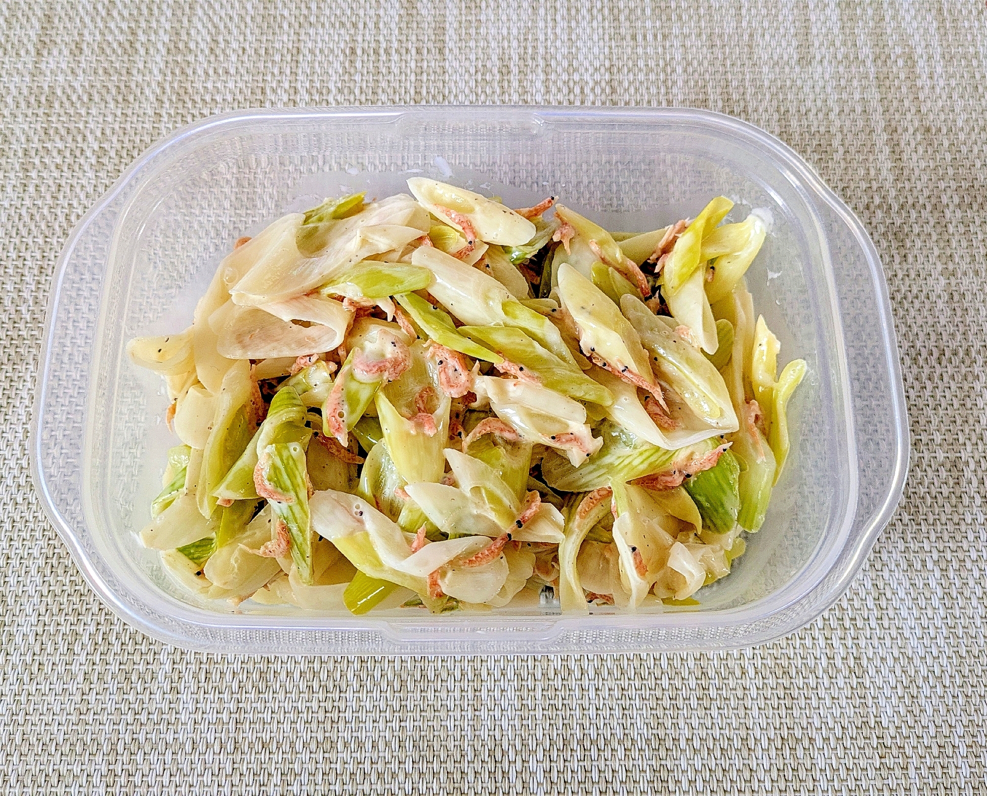 電子レンジで☆長ネギとアミエビのマヨネーズ和え