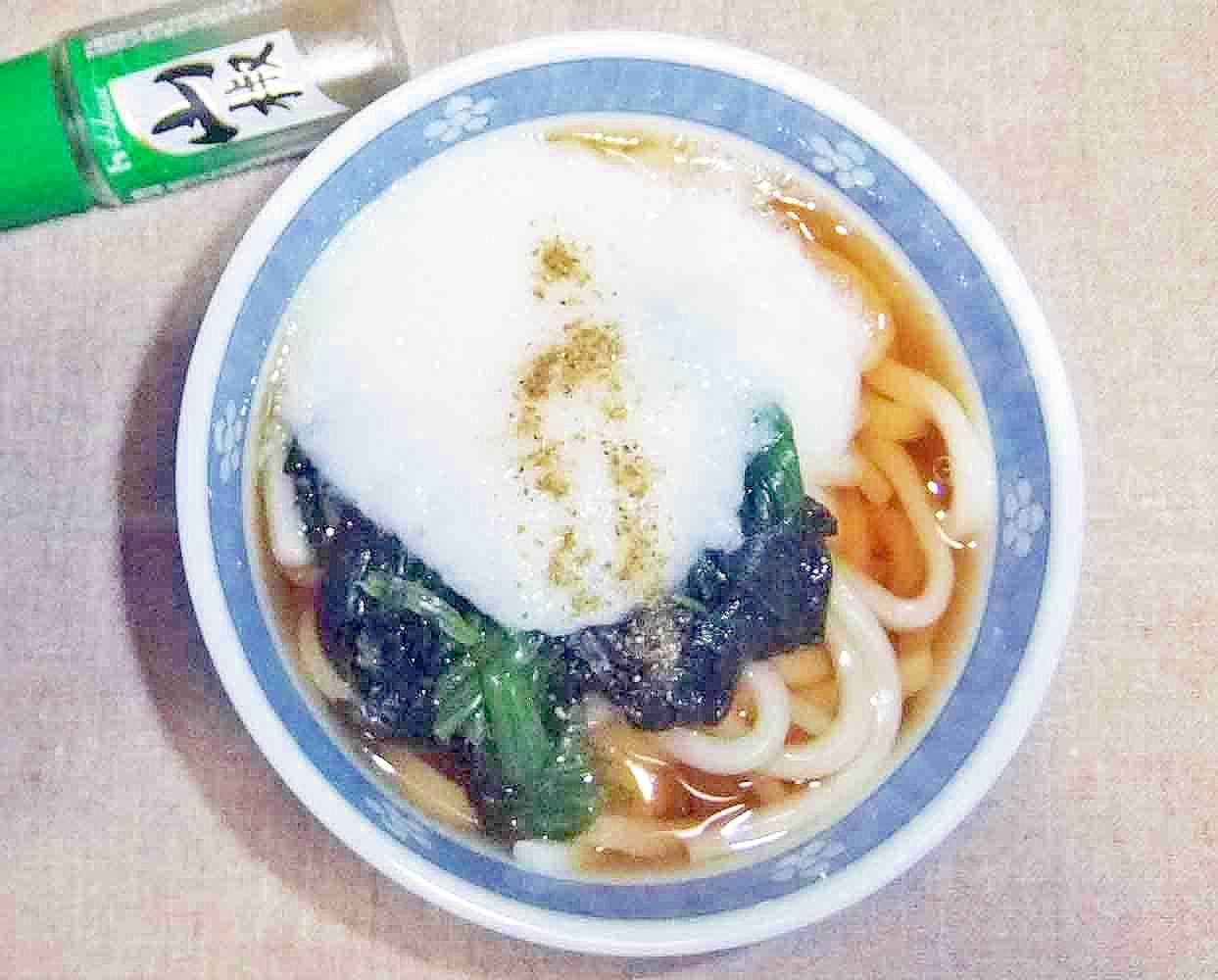 ほうれん草ととろろ芋のうどん