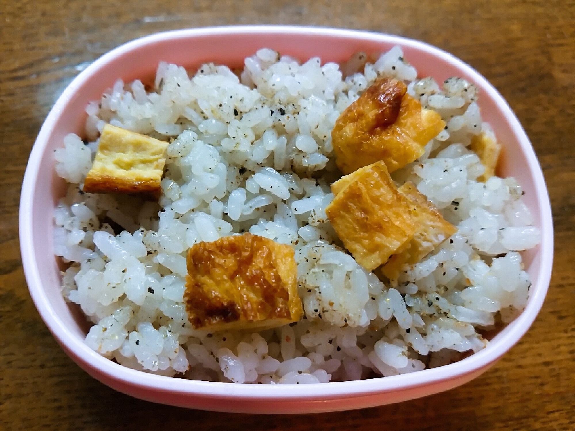 粉末いりこと卵焼きの混ぜご飯