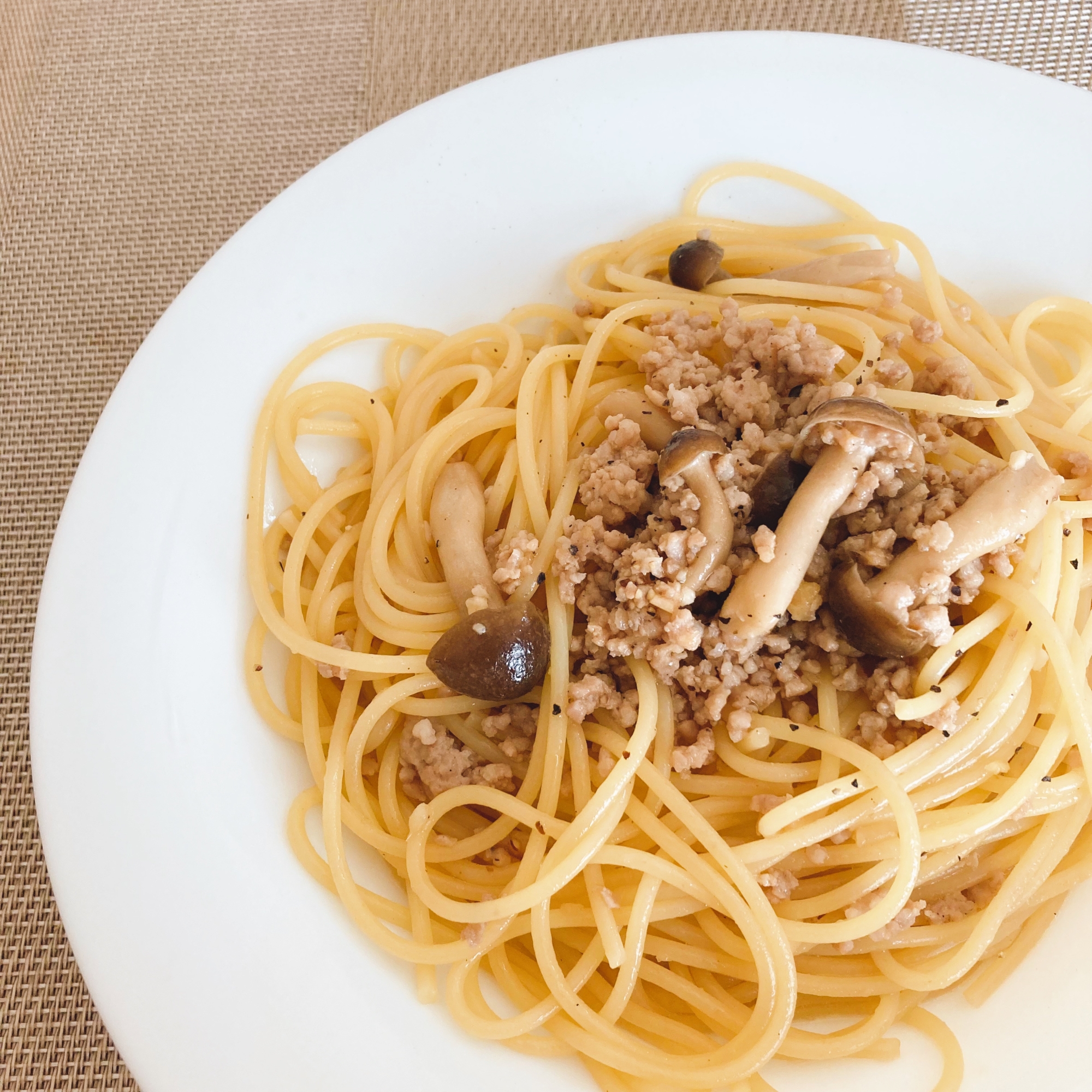 生姜香る⭐ひき肉としめじの和風パスタ