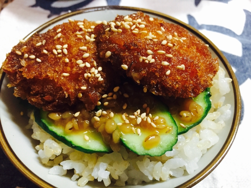 冷凍品アレンジ！ひとくちソースかつ丼