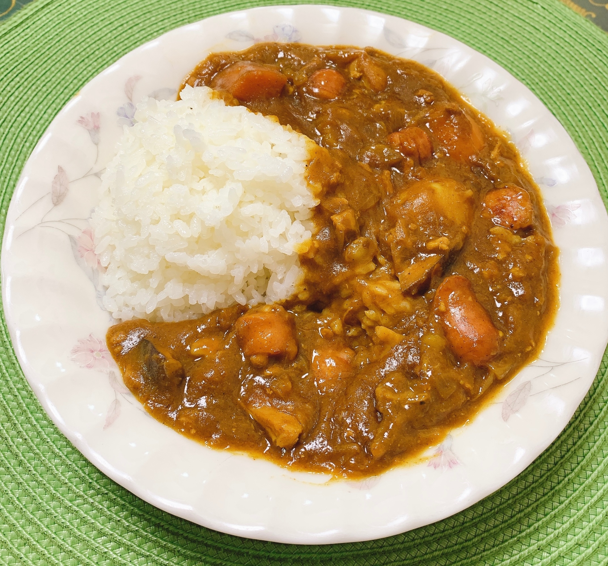ウインナーソーセージで旨味アップ カレーライス レシピ 作り方 By Sweet Sweet 楽天レシピ ウインナーソーセージで旨味アップ カレーライス レシピ 作り方 By Sweet Sweet 楽天レシピ