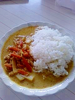 残り野菜で簡単！！グリーンカレー☆