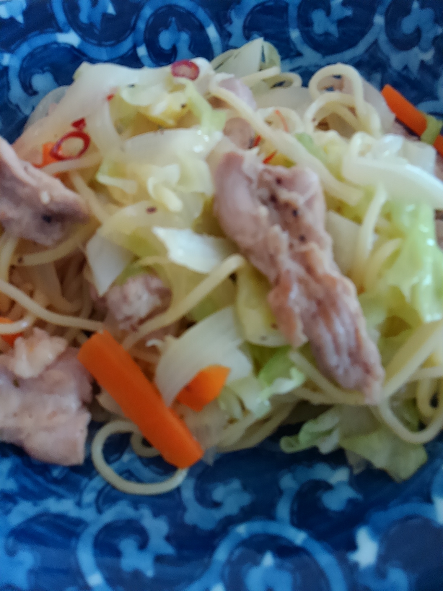 せせり 焼きそば　　ナンプラー風味