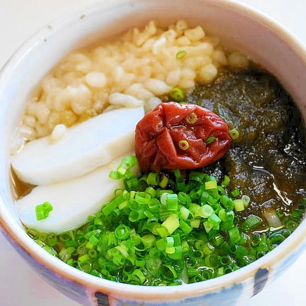 ランチでも夜食でも とろろ昆布と梅のうどん レシピ 作り方 By Oppeke22 楽天レシピ ランチでも夜食でも とろろ昆布と梅のうどん レシピ 作り方 By Oppeke22 楽天レシピ