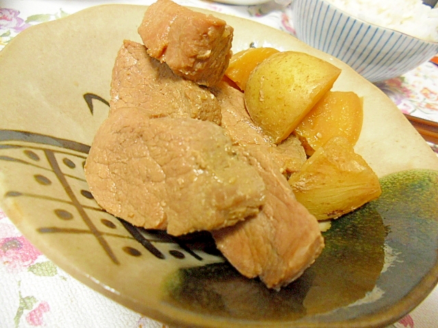 豚ヒレ肉とじゃがいもの煮物　圧力鍋で