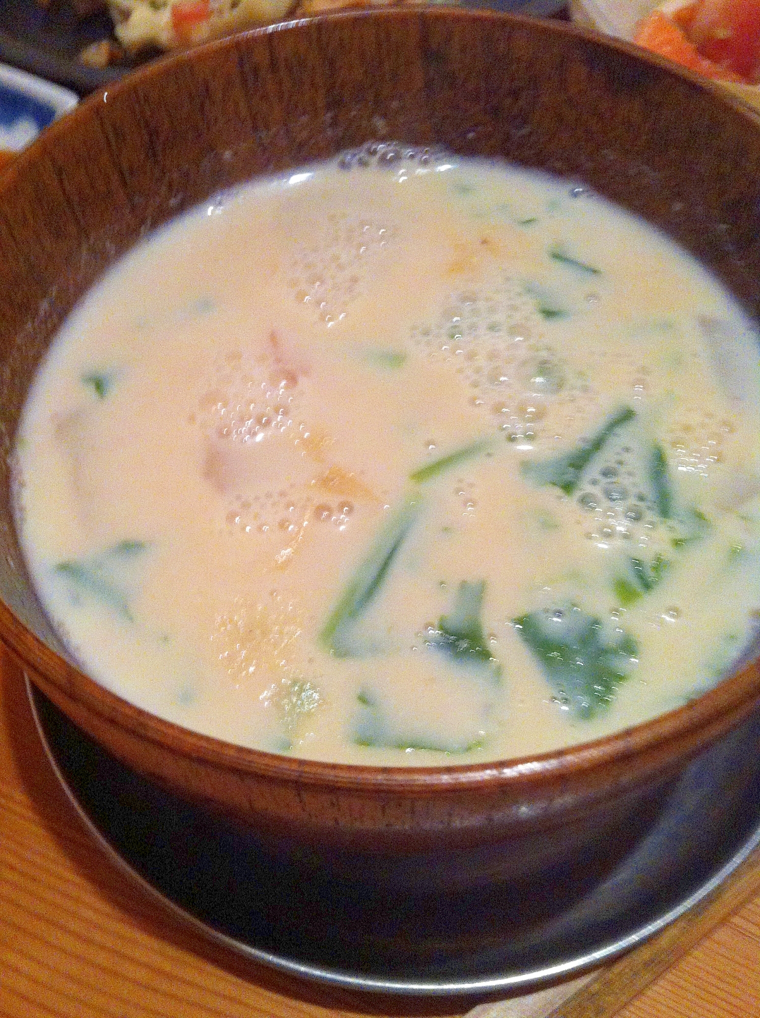 蕪とハムの豆乳スープ