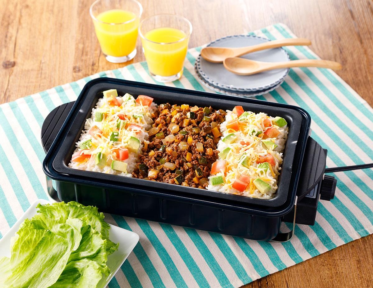 ホットプレートで簡単!夏野菜タコライス