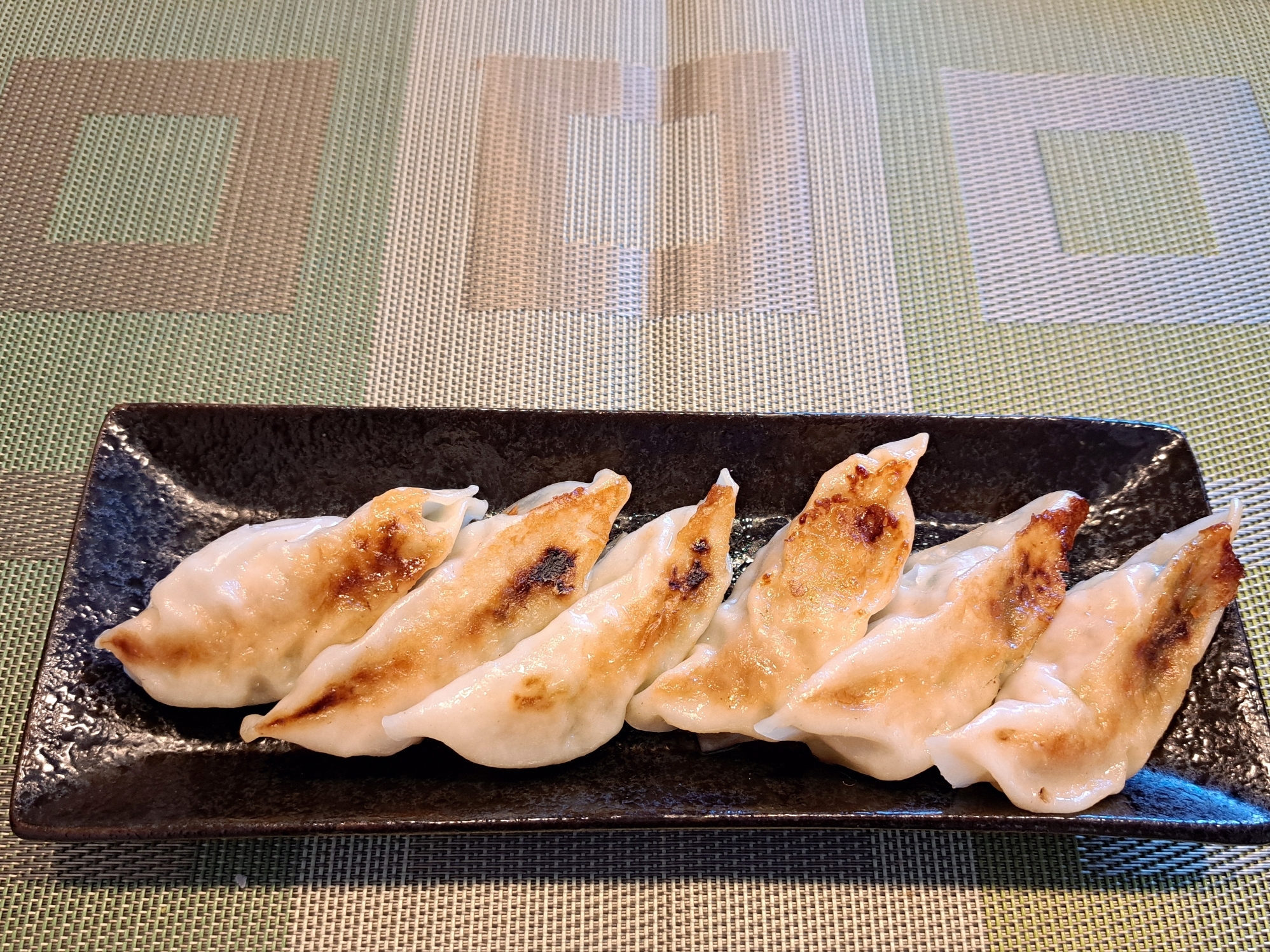 チーズを入れてボリュームアップ!しそチーズ餃子