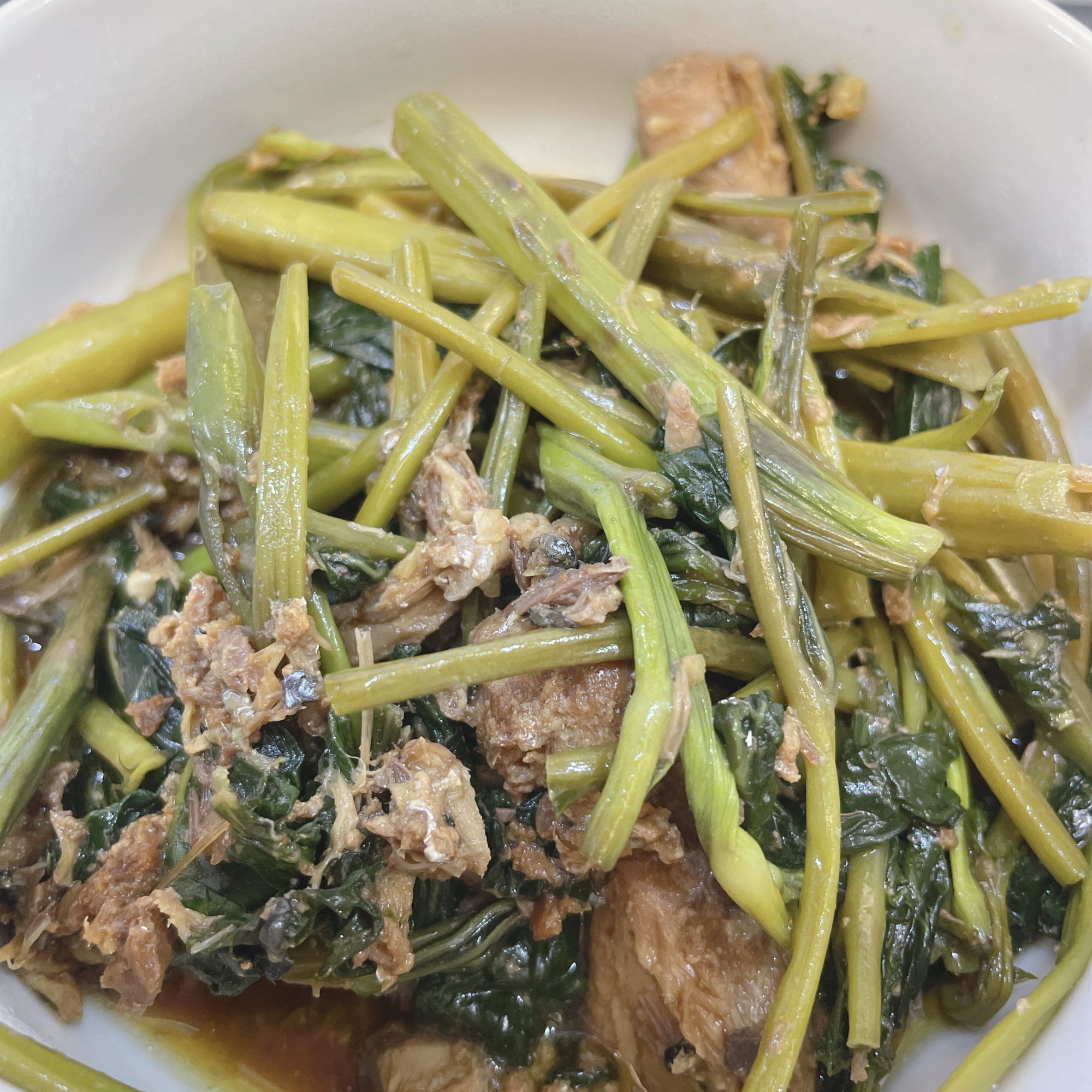 鯖缶で簡単!空芯菜炒め ウンチェーバーチャンプルー