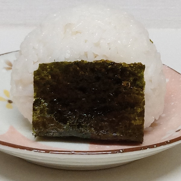 おかかツナマヨのおにぎり レシピ 作り方 By 月のおと 楽天レシピ おかかツナマヨのおにぎり レシピ 作り方 By 月のおと 楽天レシピ