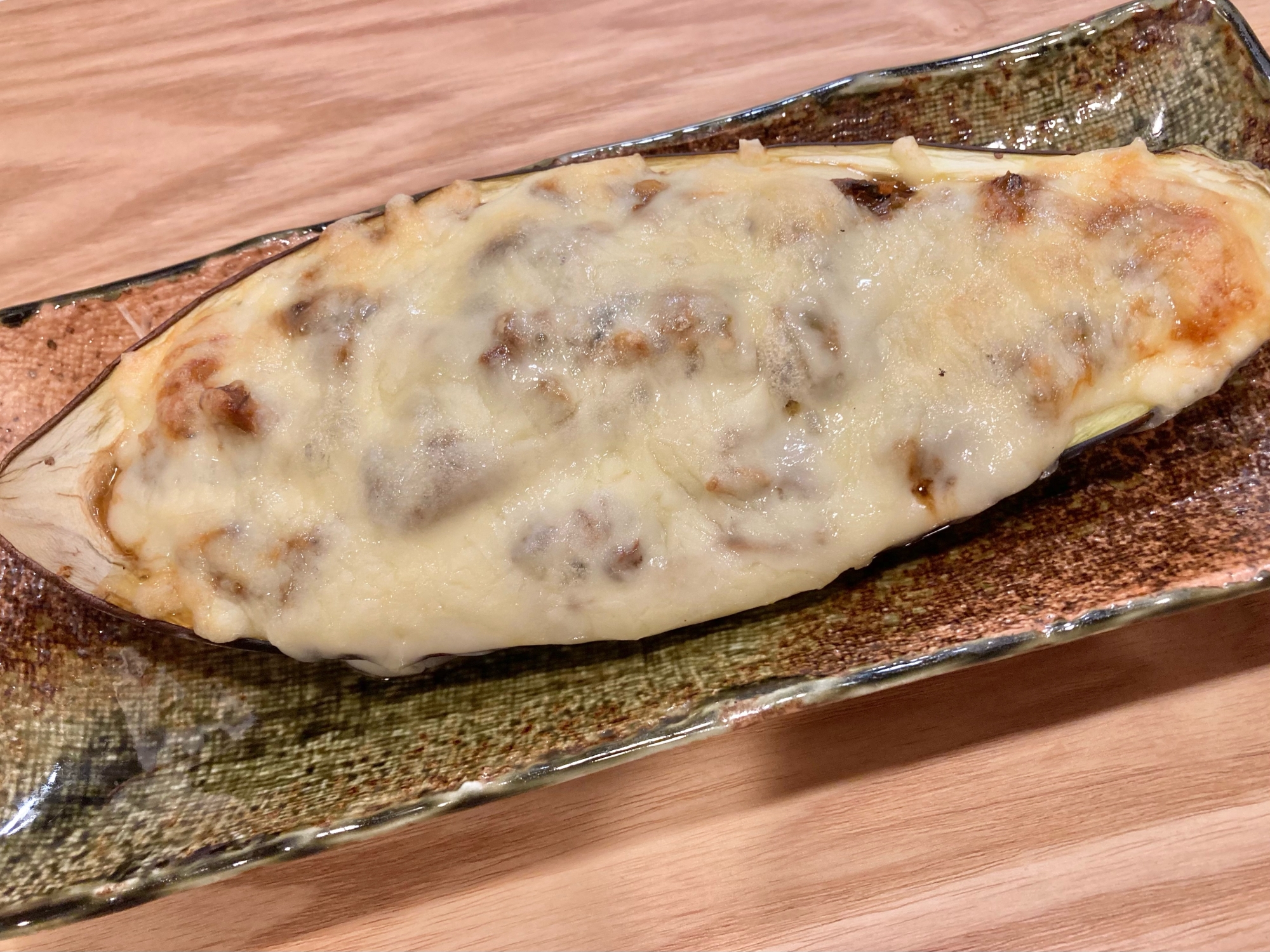鯖味噌煮缶deナスボート焼き♪