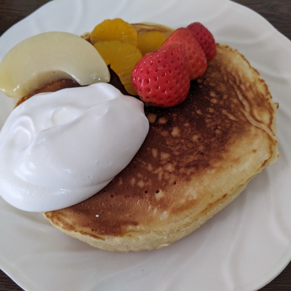 ホットケーキの生クリームフルーツ添え レシピ 作り方 By Chun 楽天レシピ ホットケーキの生クリームフルーツ添え レシピ 作り方 By Chun 楽天レシピ
