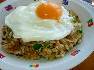 牛丼の具をアレンジ♪しっとりチャーハン♪