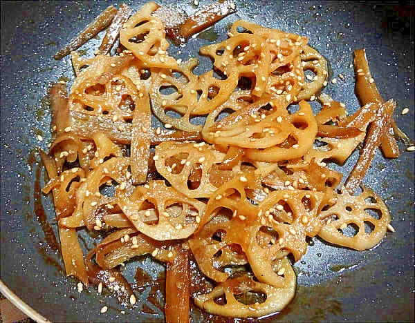 蓮根とゴボウをいっしょにキンピラ