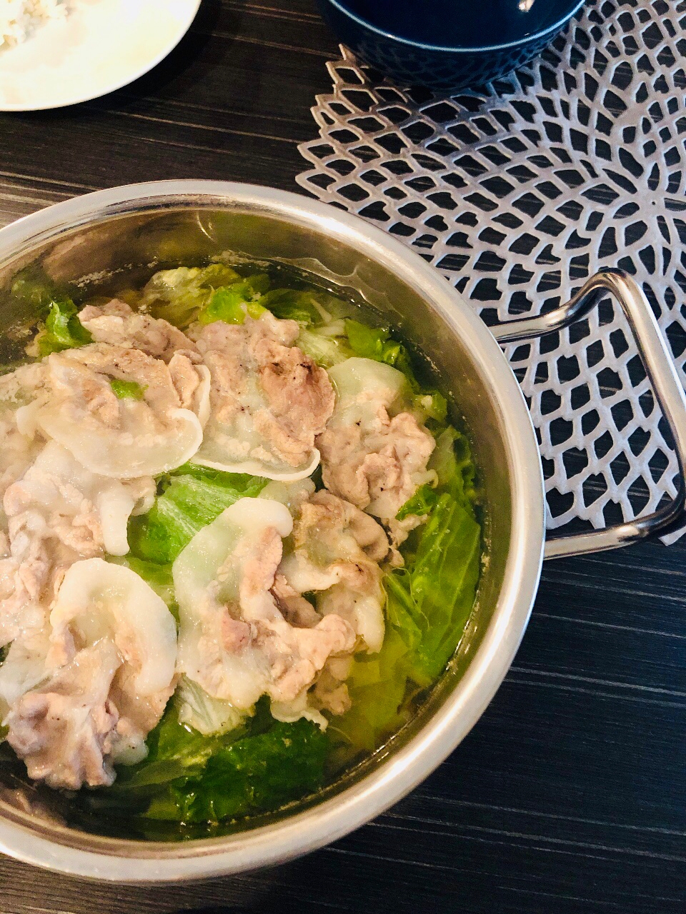 レタスひと玉消費 豚ロースのレタス鍋 レシピ 作り方 By Ma Ma Yu Mi 楽天レシピ