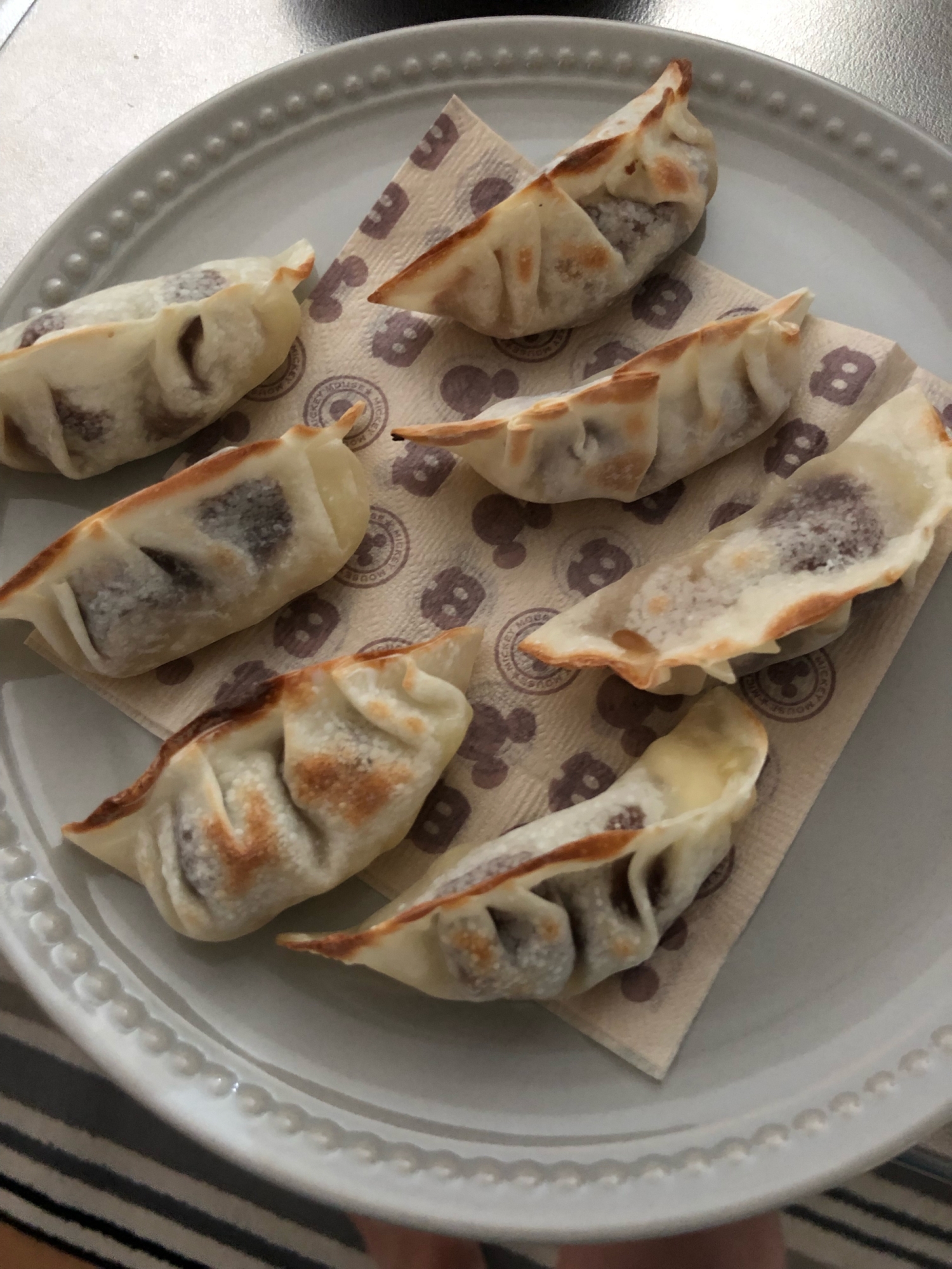 餃子の皮で簡単チョコバナナデザート