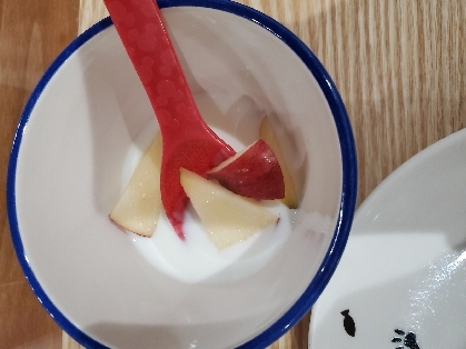 りんごヨーグルト
