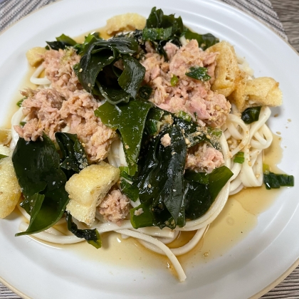 簡単おいしい☆ツナとわかめの冷やしうどん♪