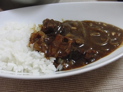 「ごちそうさん」でめ以ちゃんが牛筋カレーを作り、おいしそうだったので、こちらのレシピ通りに作らせていただきました。おいしかったです！家族にも大好評でした！