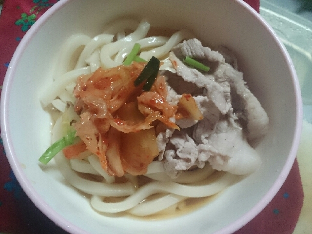 韓国風うどんで冷麺