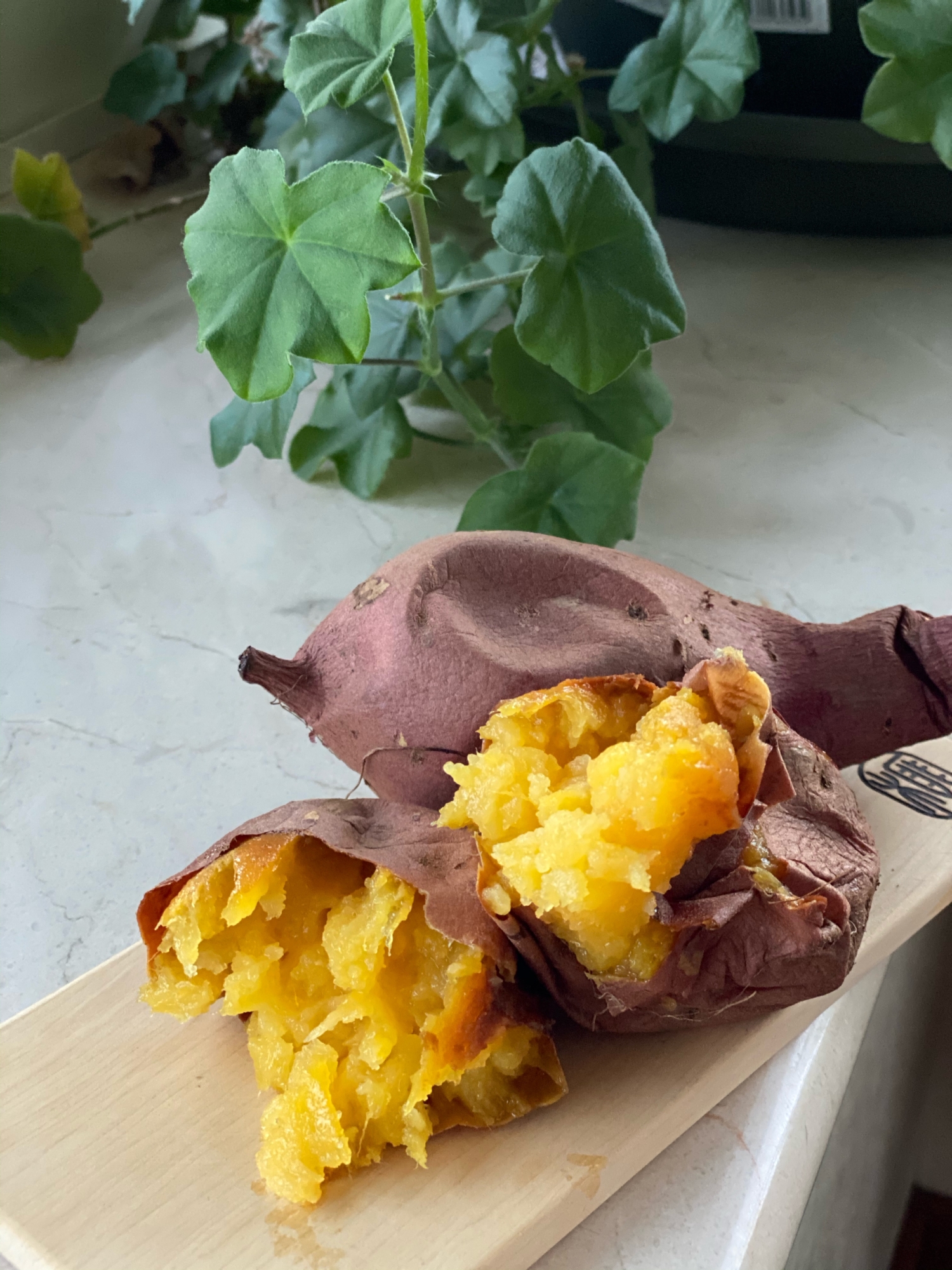 オーブンで焼くだけ アルミ箔もいらない焼き芋 レシピ 作り方 By ゆみたろう 目指せ細マッチョ 楽天レシピ オーブンで焼くだけ アルミ箔もいらない焼き芋 レシピ 作り方 By ゆみたろう 目指せ細マッチョ 楽天レシピ