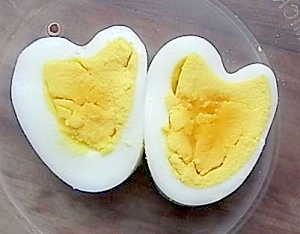 ハート型のゆで卵