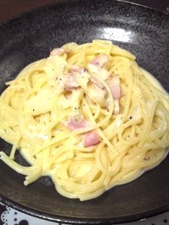 初めてカルボナーラを作りましたが、美味しくできて嬉しかったです♪ ごちそうさまでした(*^ω^*)♡