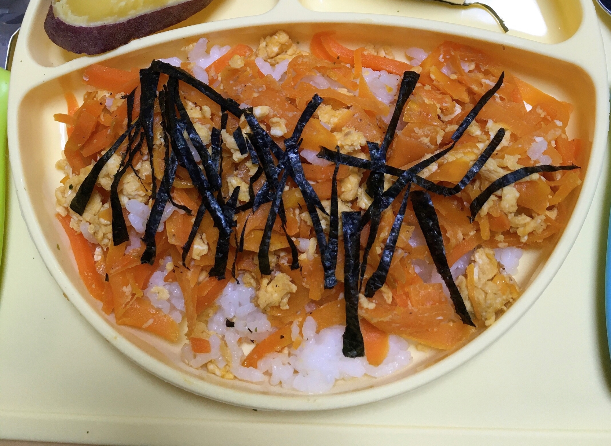 【幼児食】にんじんしりしり丼