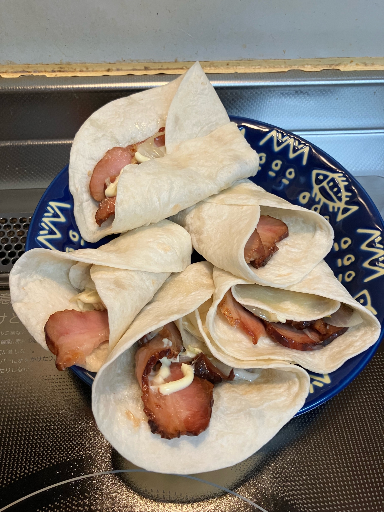 焼き豚切り落とし肉のトルティーヤ巻き^_^