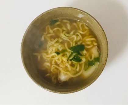 夏野菜入りのサッポロ一番味噌ラーメン