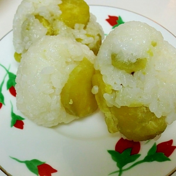 離乳食 手づかみ食べに サツマイモのおにぎり レシピ 作り方 By Hottyoi 楽天レシピ 離乳食 手づかみ食べに サツマイモのおにぎり レシピ 作り方 By Hottyoi 楽天レシピ