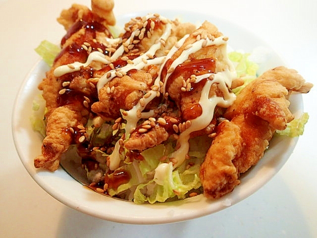 鶏の天ぷらと白菜のソースマヨ丼