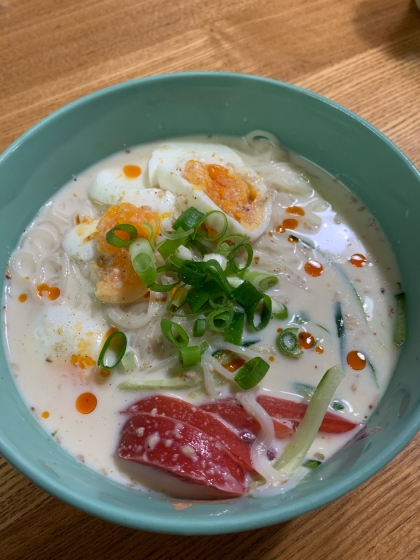 お肉の代わりに野菜と玉子にアレンジしてみましたー。汁が旨くてなんでも合う✨