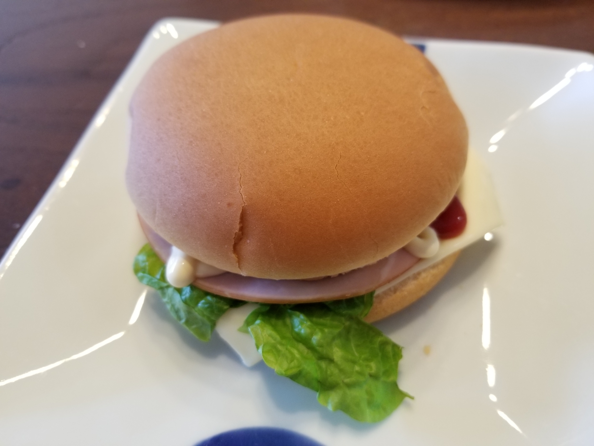 朝食やひとりランチに☆簡単ハンバーガー