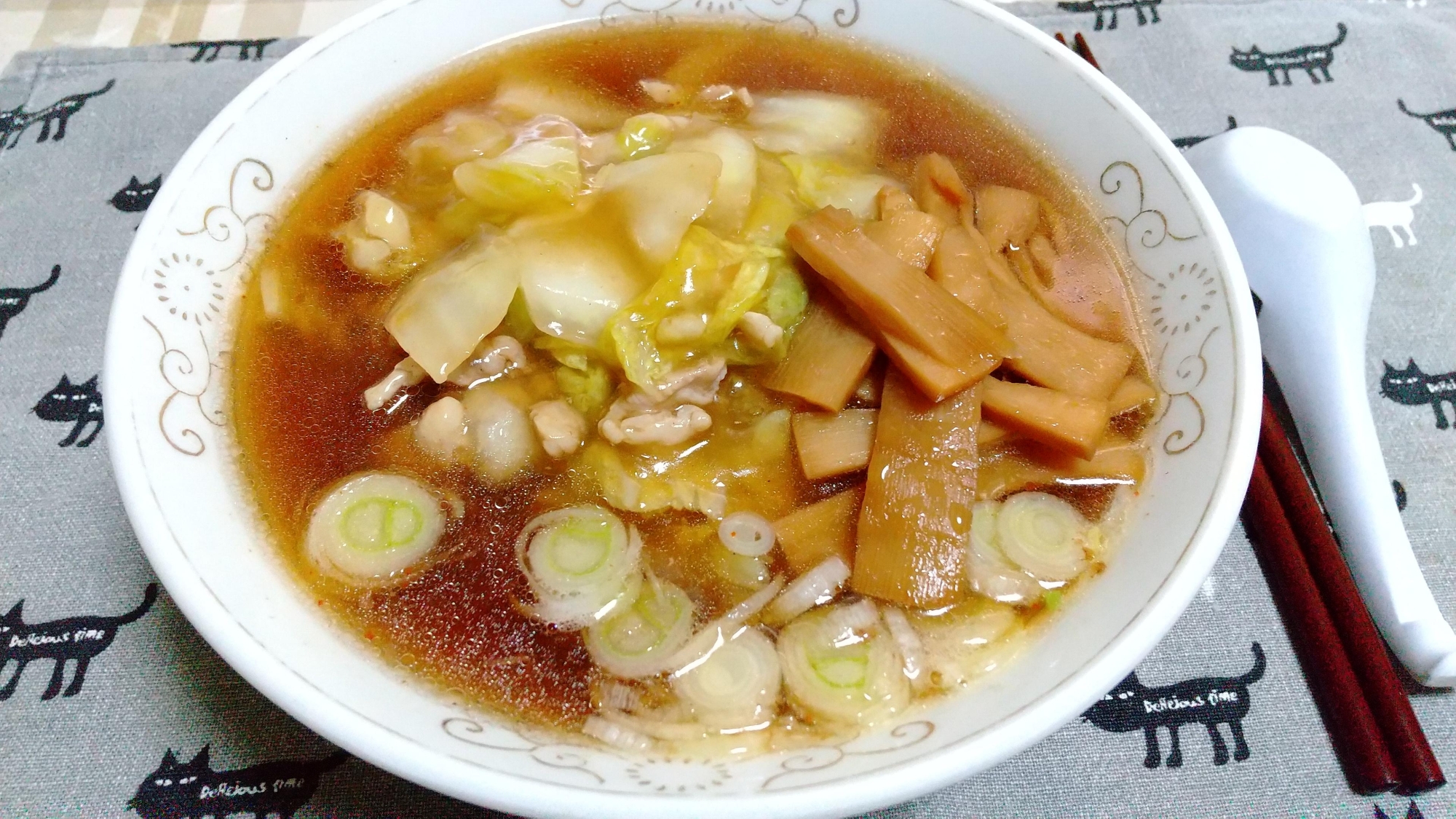 豚肉と白菜の餡かけ醤油ラーメン