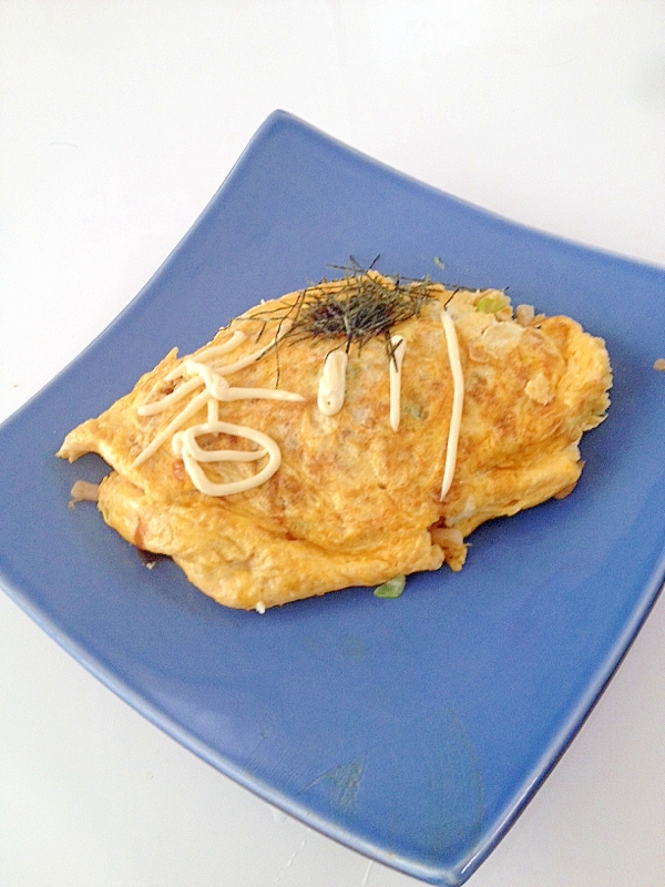 讃岐うどんでオムソースうどん