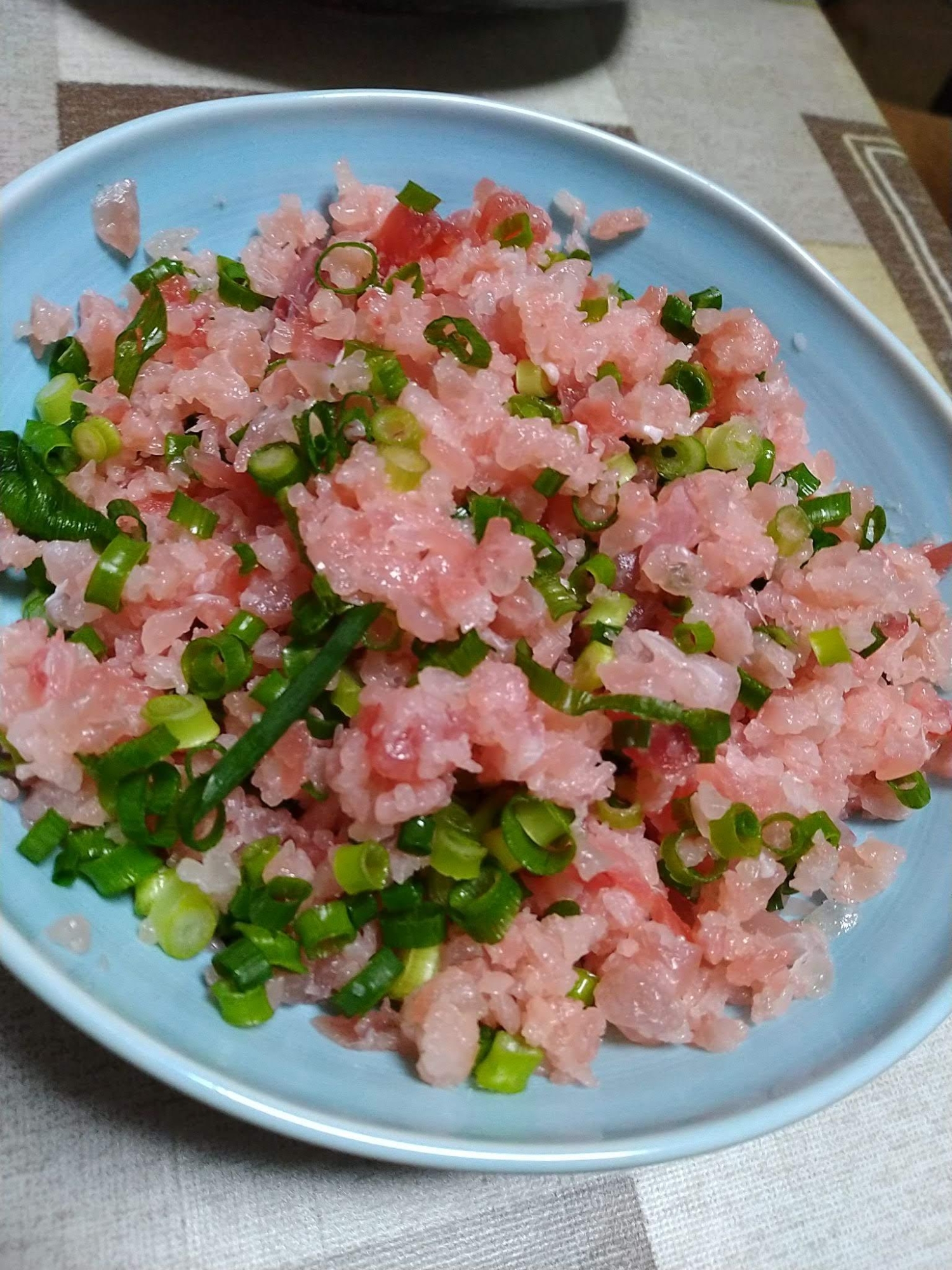 色合いが綺麗なねぎとろ丼