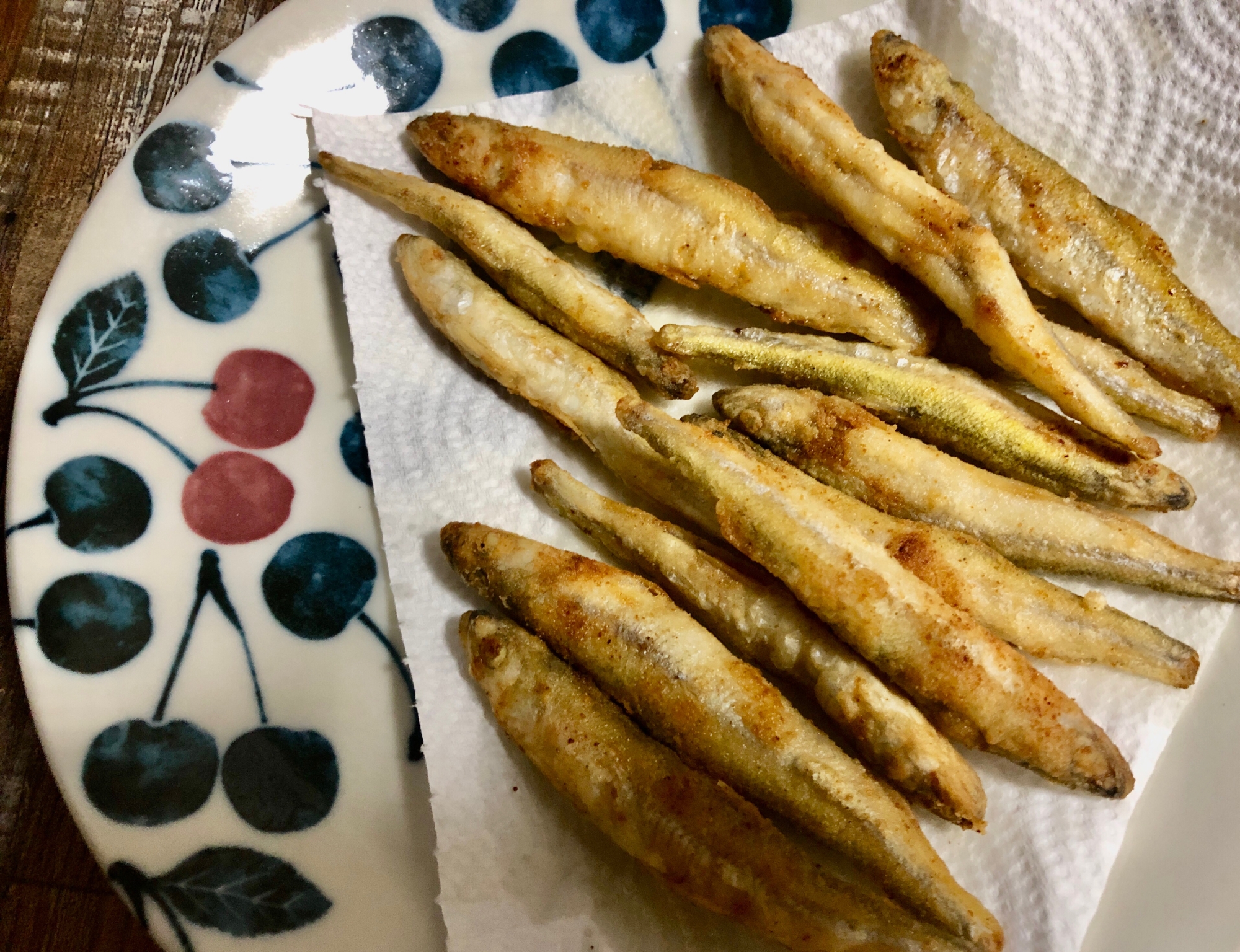 余った唐揚げ粉使用♪ワカサギの唐揚げ