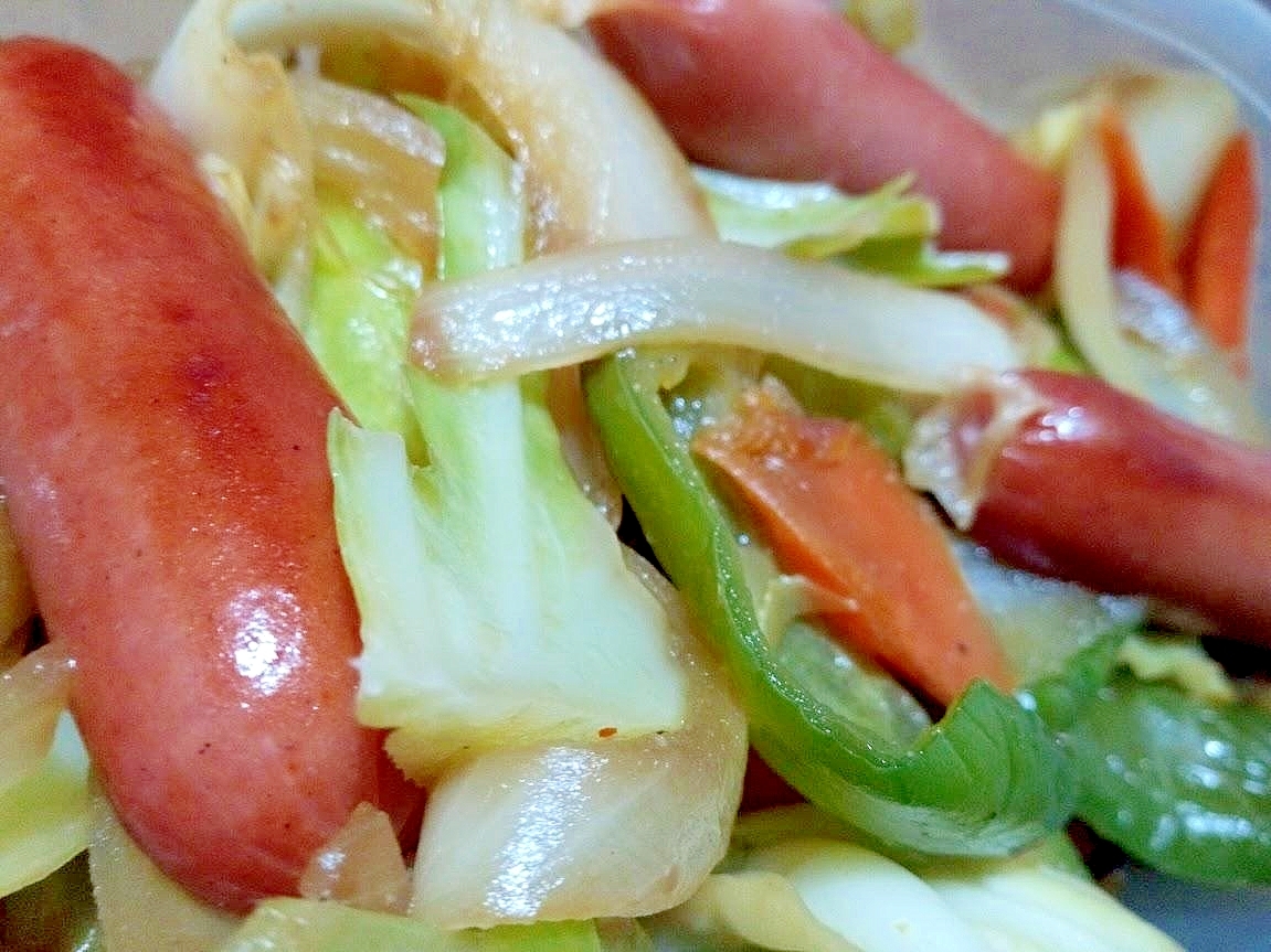 焼き肉のタレでソーセージと野菜の炒め物