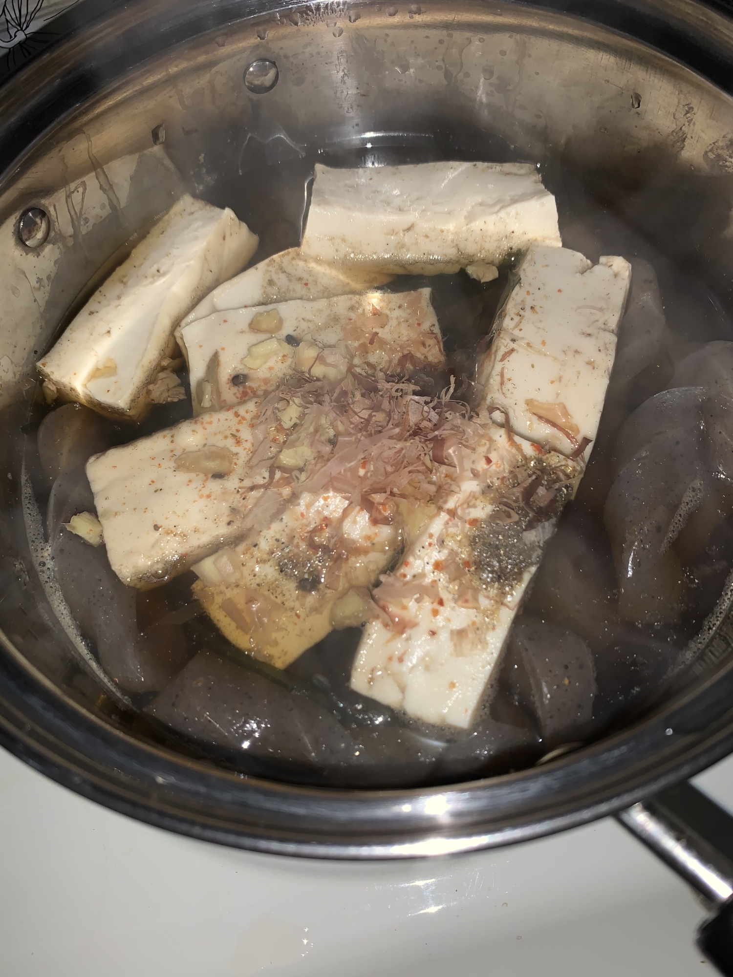 豆腐とこんにゃくの醤油煮ポン酢がけ
