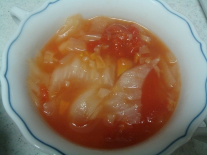 白菜とトマトのスープ