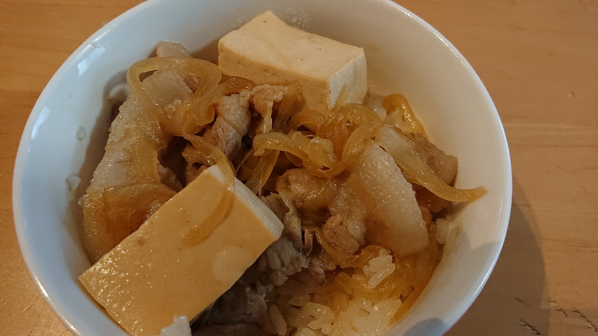 豚バラ豆腐の丼