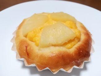パインカスタードパン