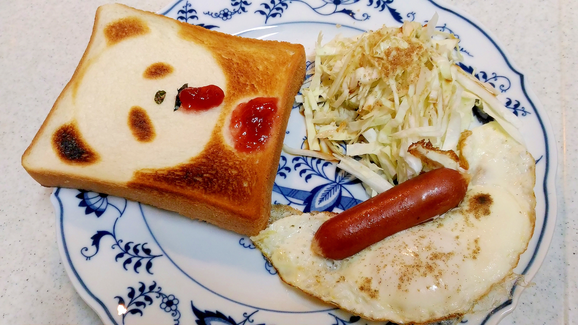 お買いものパンダトーストで朝ご飯プレート